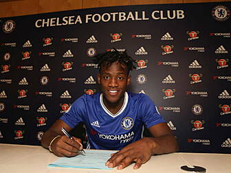 Chelsea confirm signing of Mic...